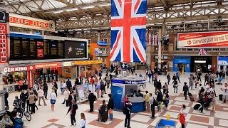 A Walk Through The London Victoria Station London England [upl. by Aleyam743]